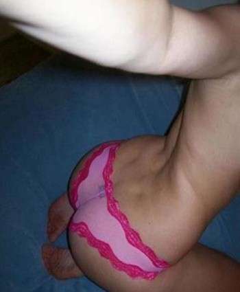 J'ai envie de découvrir le sexe anal avec un bon enculeur de Toulon